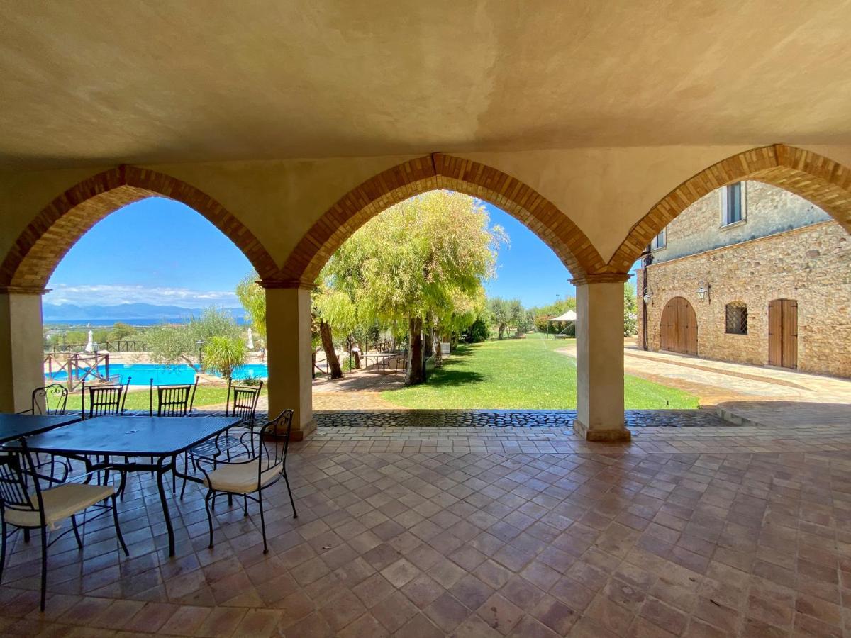 Le Colline Del Gelso-Masseria Mazzei Rossano Eksteriør billede