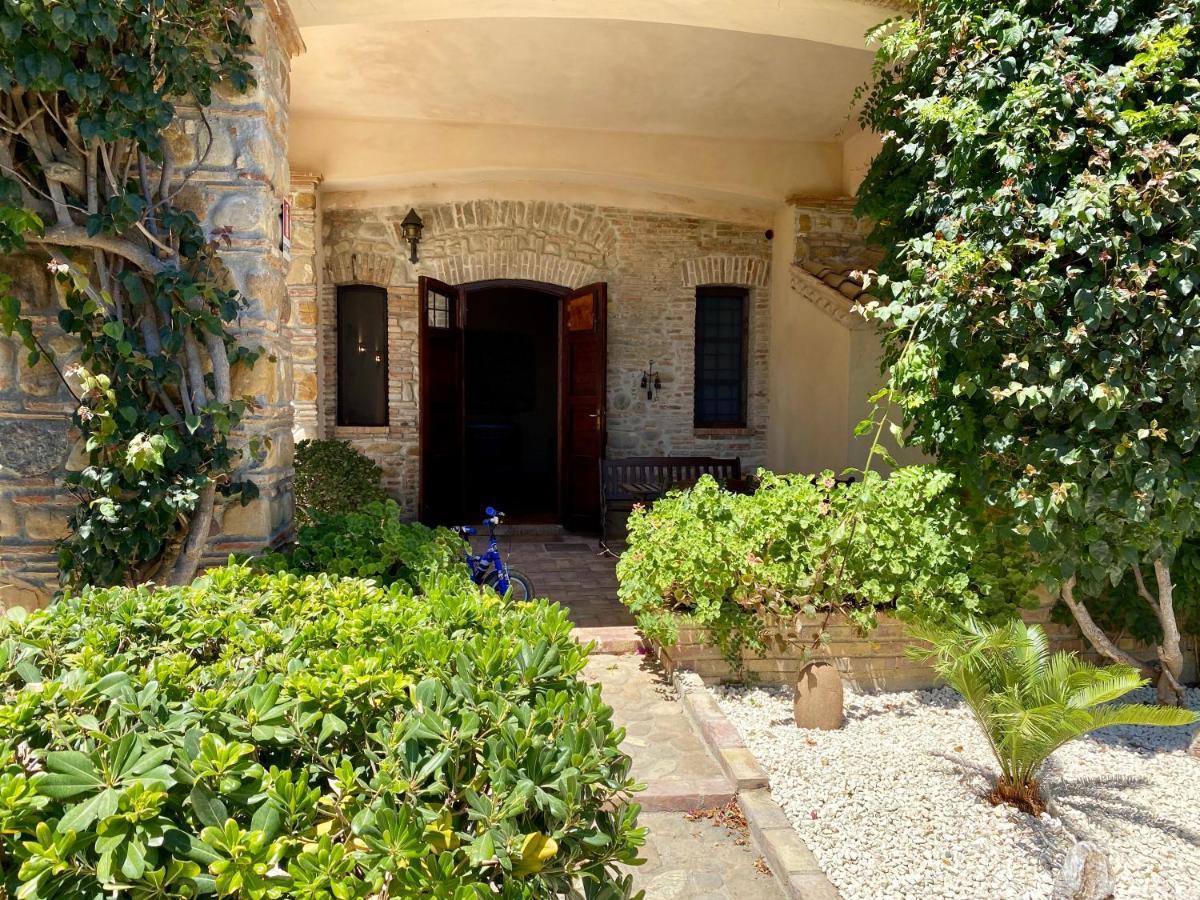 Le Colline Del Gelso-Masseria Mazzei Rossano Eksteriør billede