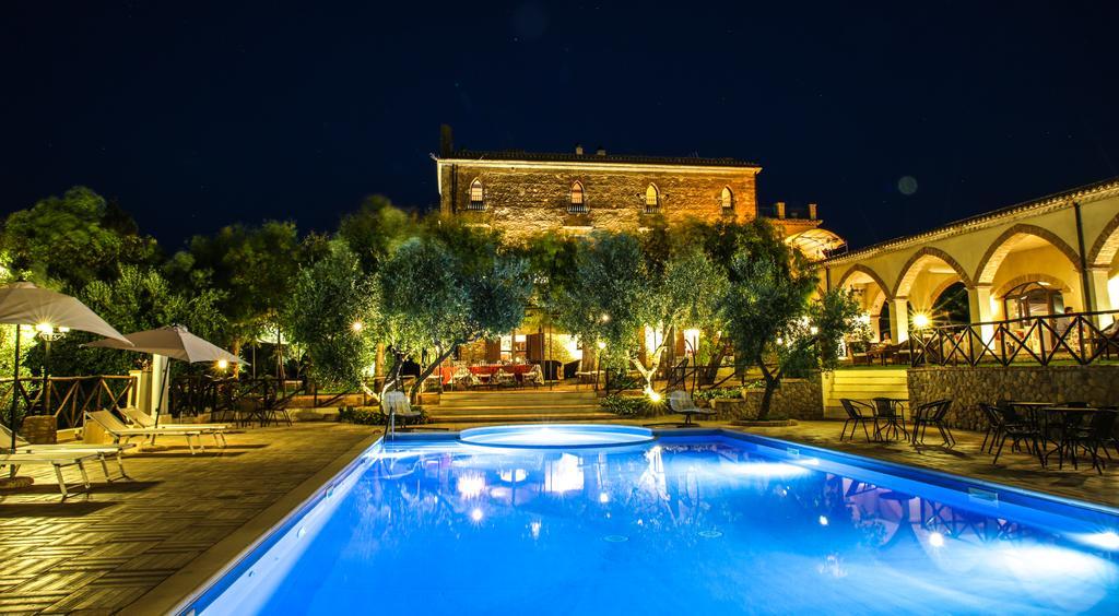 Le Colline Del Gelso-Masseria Mazzei Rossano Eksteriør billede