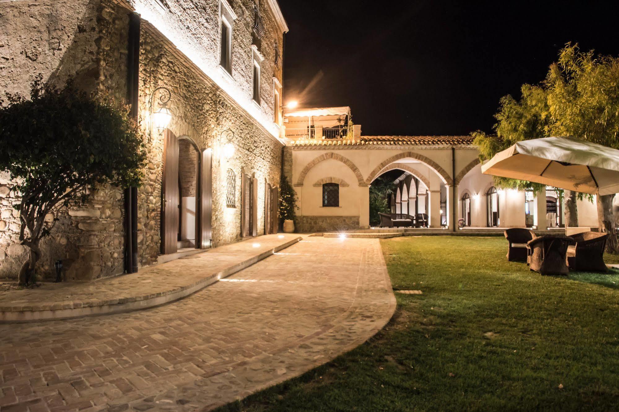 Le Colline Del Gelso-Masseria Mazzei Rossano Eksteriør billede